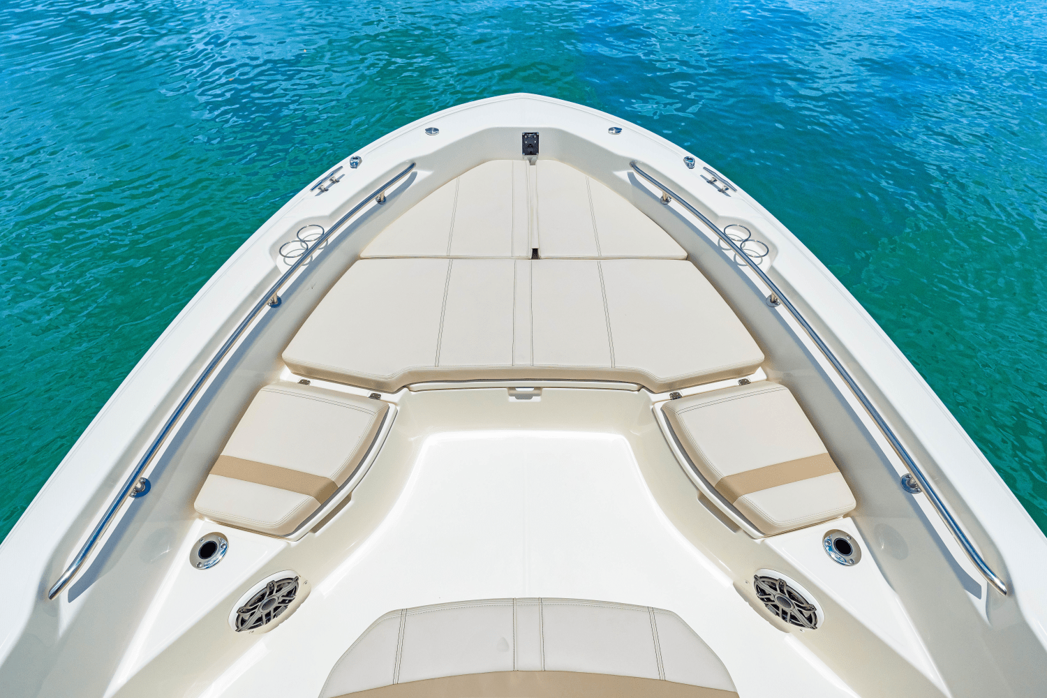 2025 Boston Whaler 250 Dauntless Image Thumbnail #19