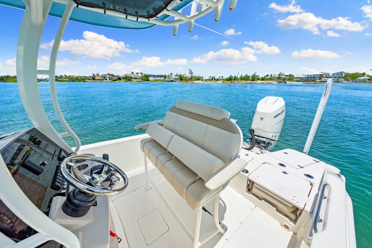 2025 Boston Whaler 250 Dauntless Image Thumbnail #36