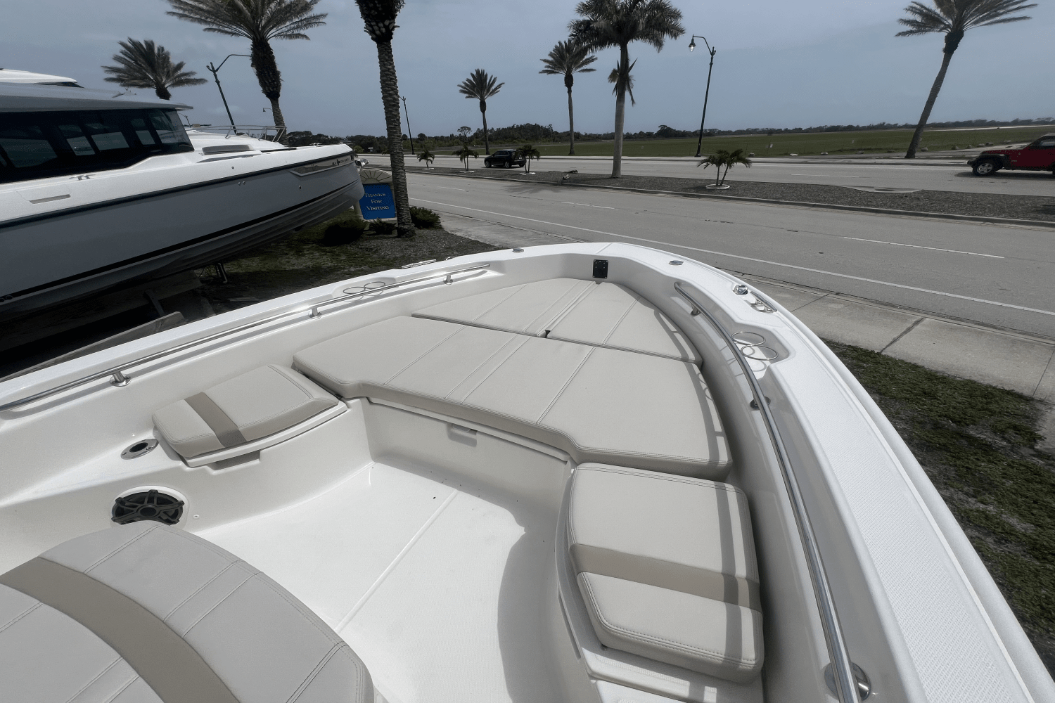 2025 Boston Whaler 250 Dauntless Image Thumbnail #19