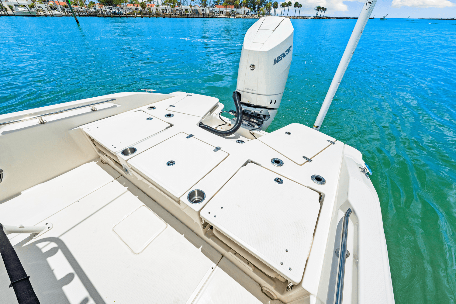 2025 Boston Whaler 250 Dauntless Image Thumbnail #28