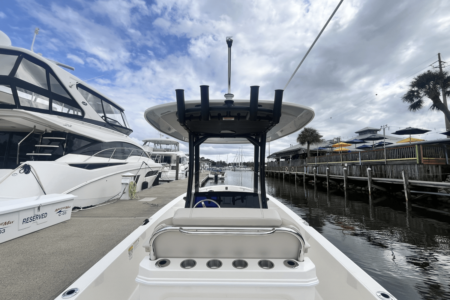 2025 Boston Whaler 250 Dauntless Image Thumbnail #7