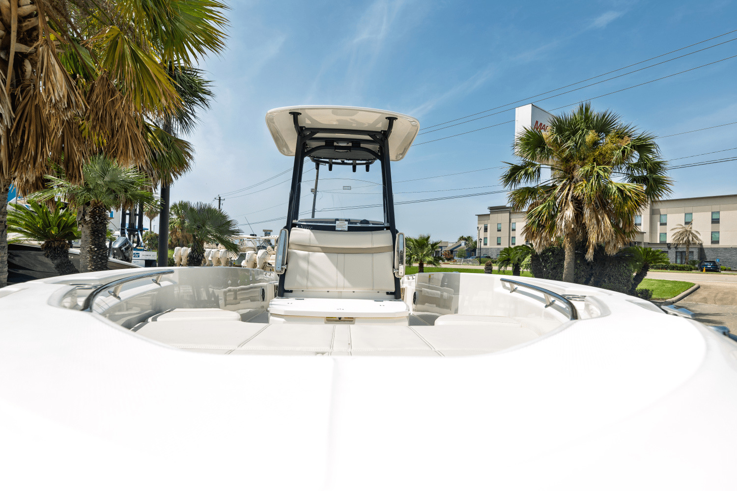2025 Boston Whaler 250 Dauntless Image Thumbnail #19