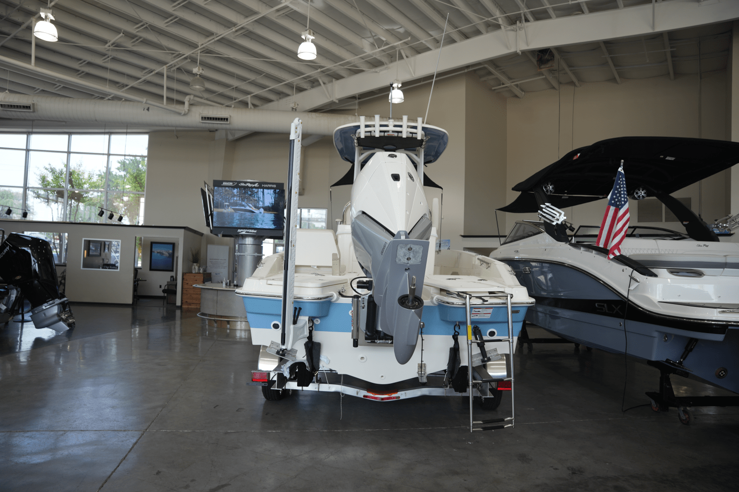2025 Boston Whaler 250 Dauntless Image Thumbnail #2