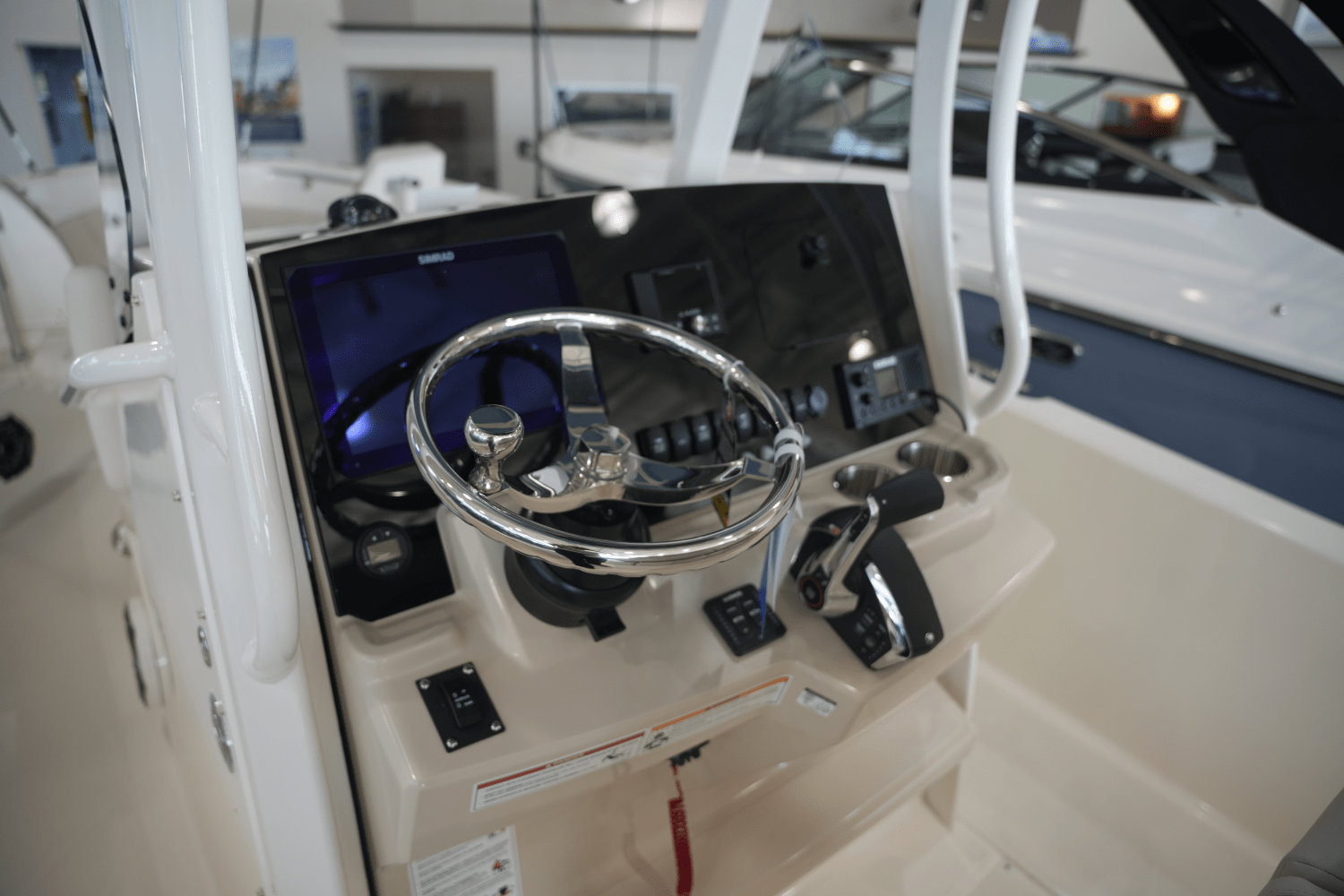 2025 Boston Whaler 250 Dauntless Image Thumbnail #12