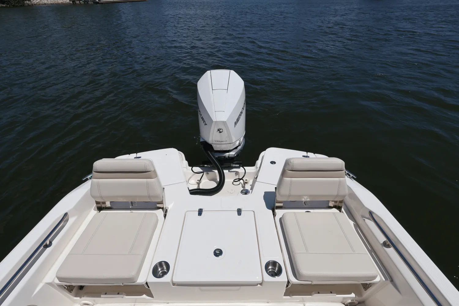 2025 Boston Whaler 250 Dauntless Image Thumbnail #37