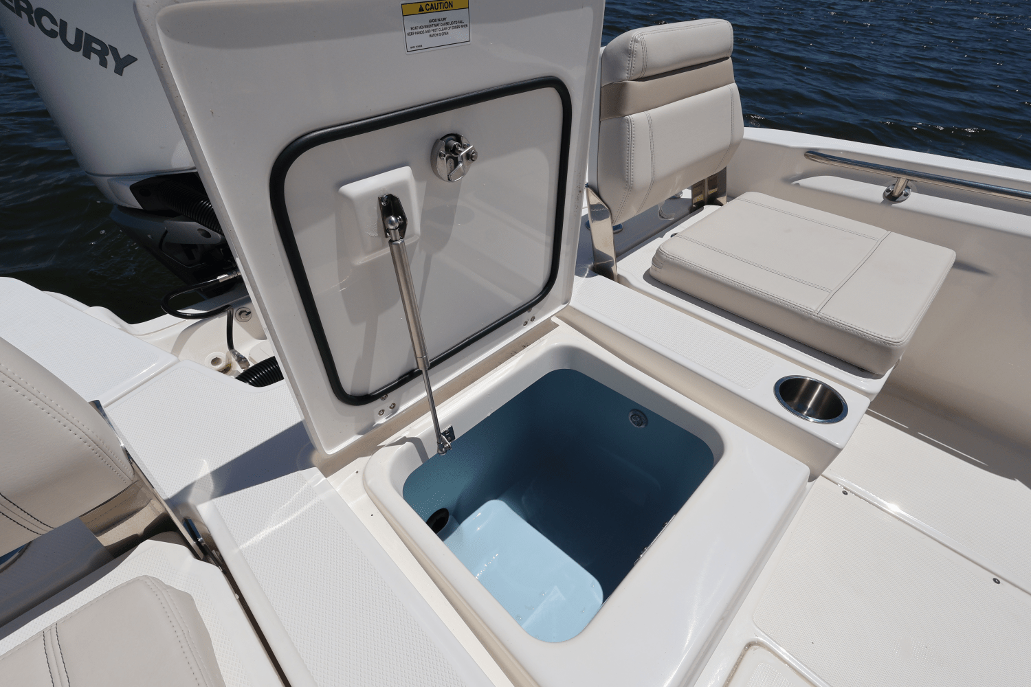 2025 Boston Whaler 250 Dauntless Image Thumbnail #39