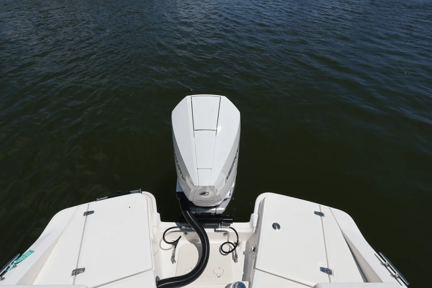 2025 Boston Whaler 250 Dauntless Image Thumbnail #40
