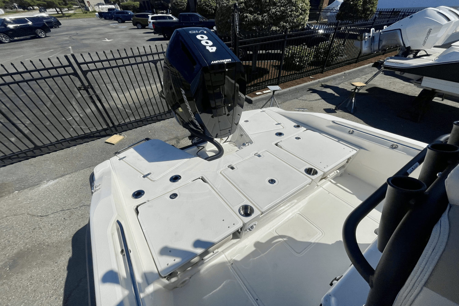 2025 Boston Whaler 250 Dauntless Image Thumbnail #5