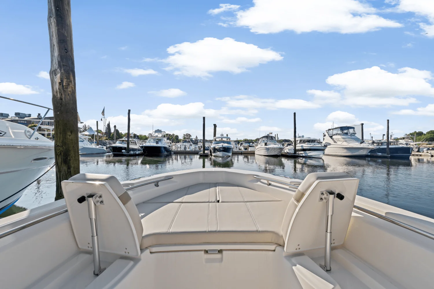 2025 Boston Whaler 250 Dauntless Image Thumbnail #56