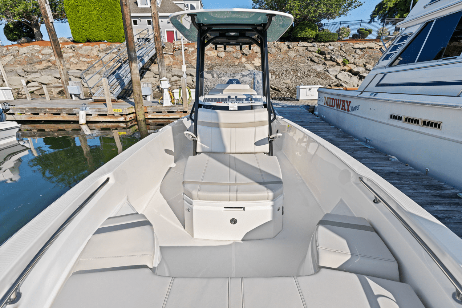2025 Boston Whaler 250 Dauntless Image Thumbnail #50