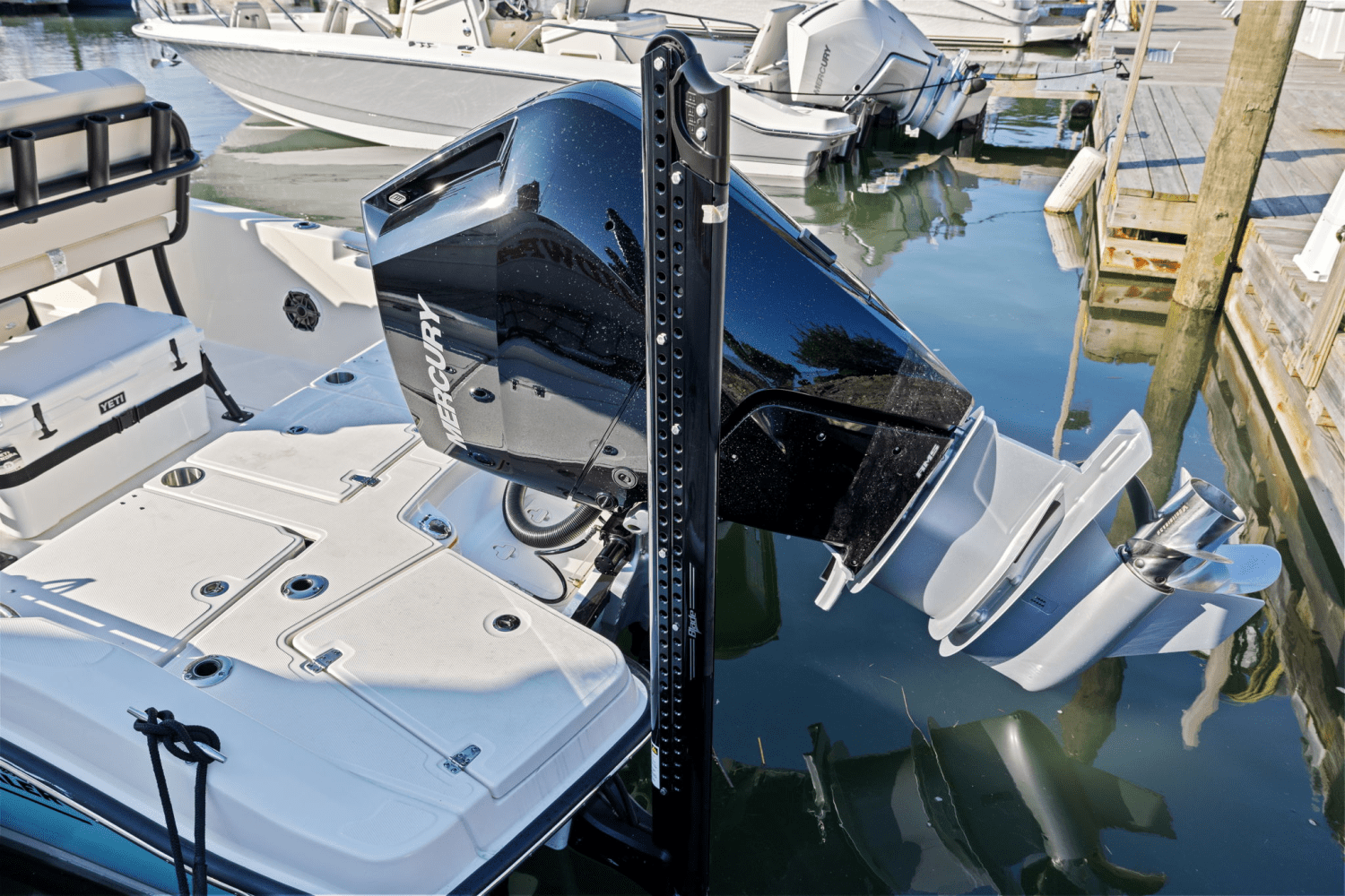 2025 Boston Whaler 250 Dauntless Image Thumbnail #11