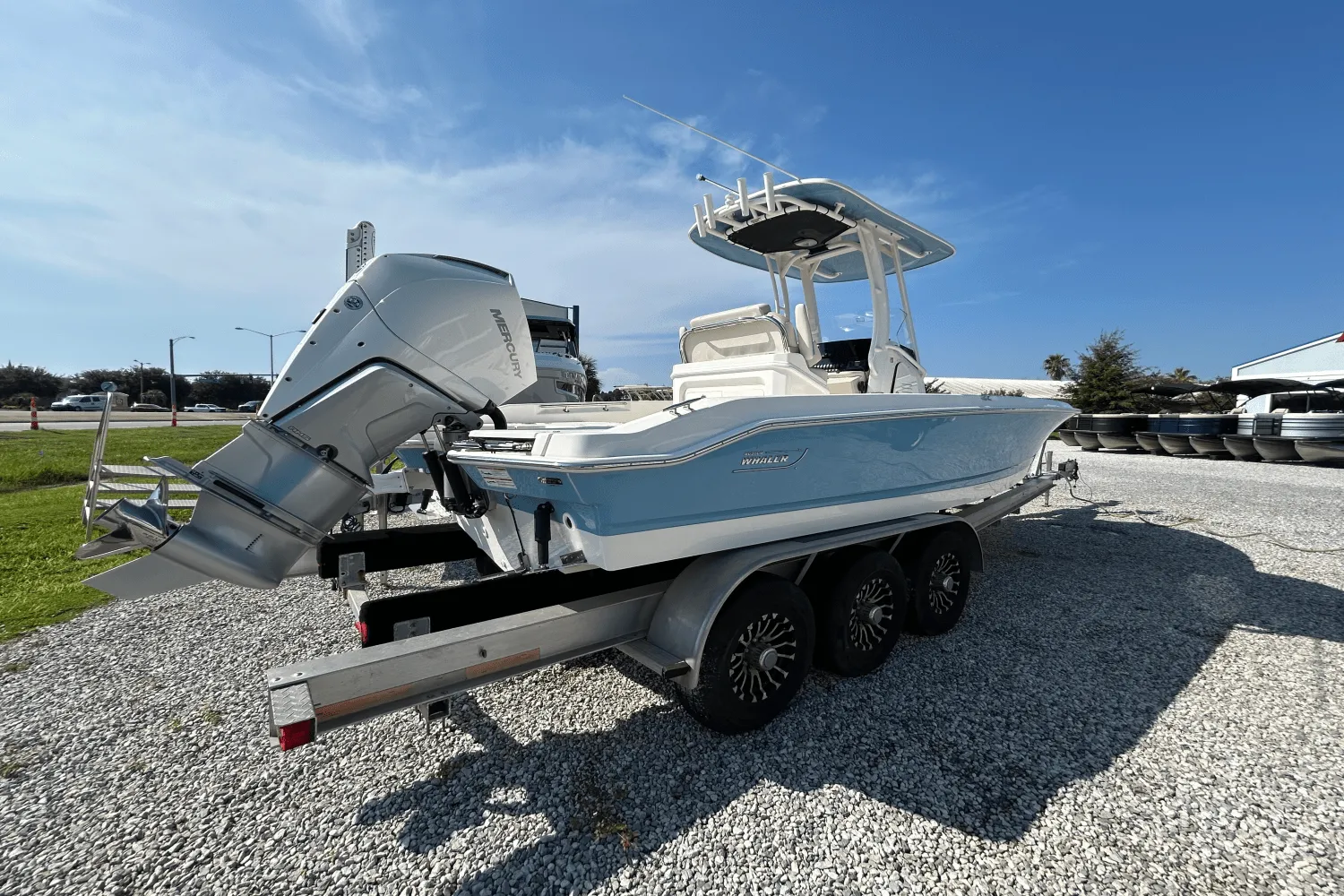 2026 Boston Whaler 250 Dauntless Image Thumbnail #5