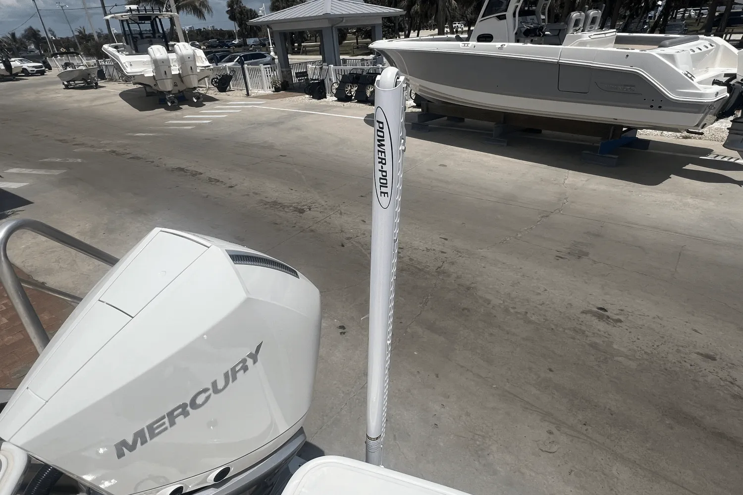 2025 Boston Whaler 250 Dauntless Image Thumbnail #24