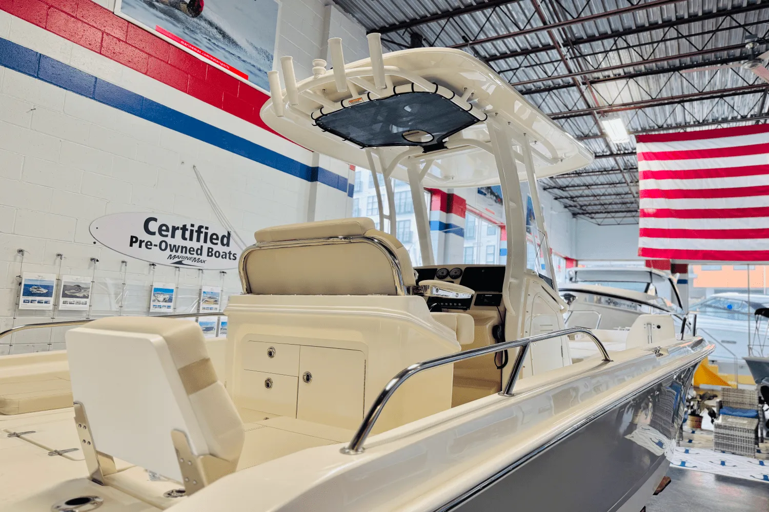2025 Boston Whaler 250 Dauntless Image Thumbnail #9