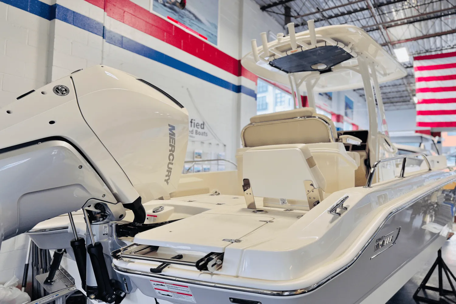 2025 Boston Whaler 250 Dauntless Image Thumbnail #13