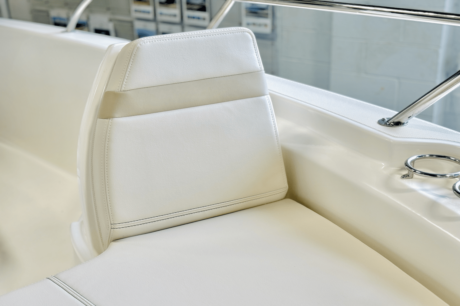 2025 Boston Whaler 250 Dauntless Image Thumbnail #49