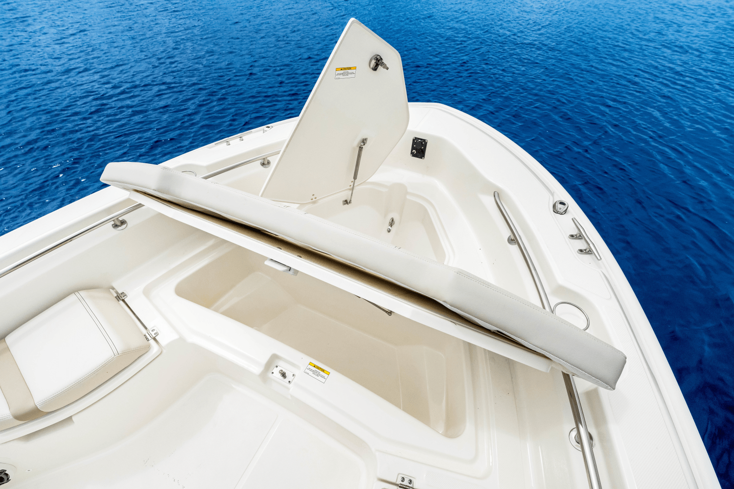 2026 Boston Whaler 250 Dauntless Image Thumbnail #31