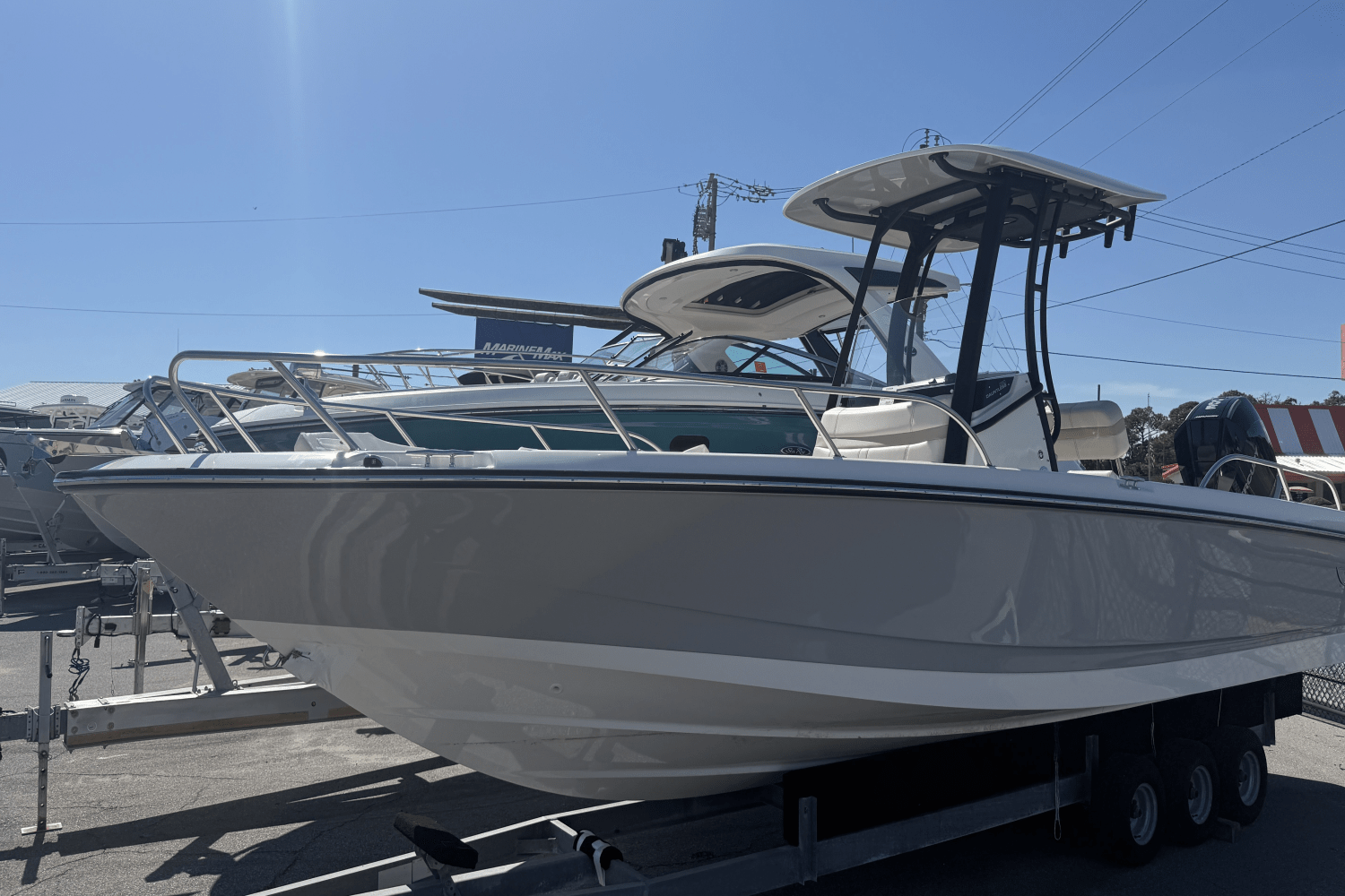 2026 Boston Whaler 250 Dauntless Image Thumbnail #1