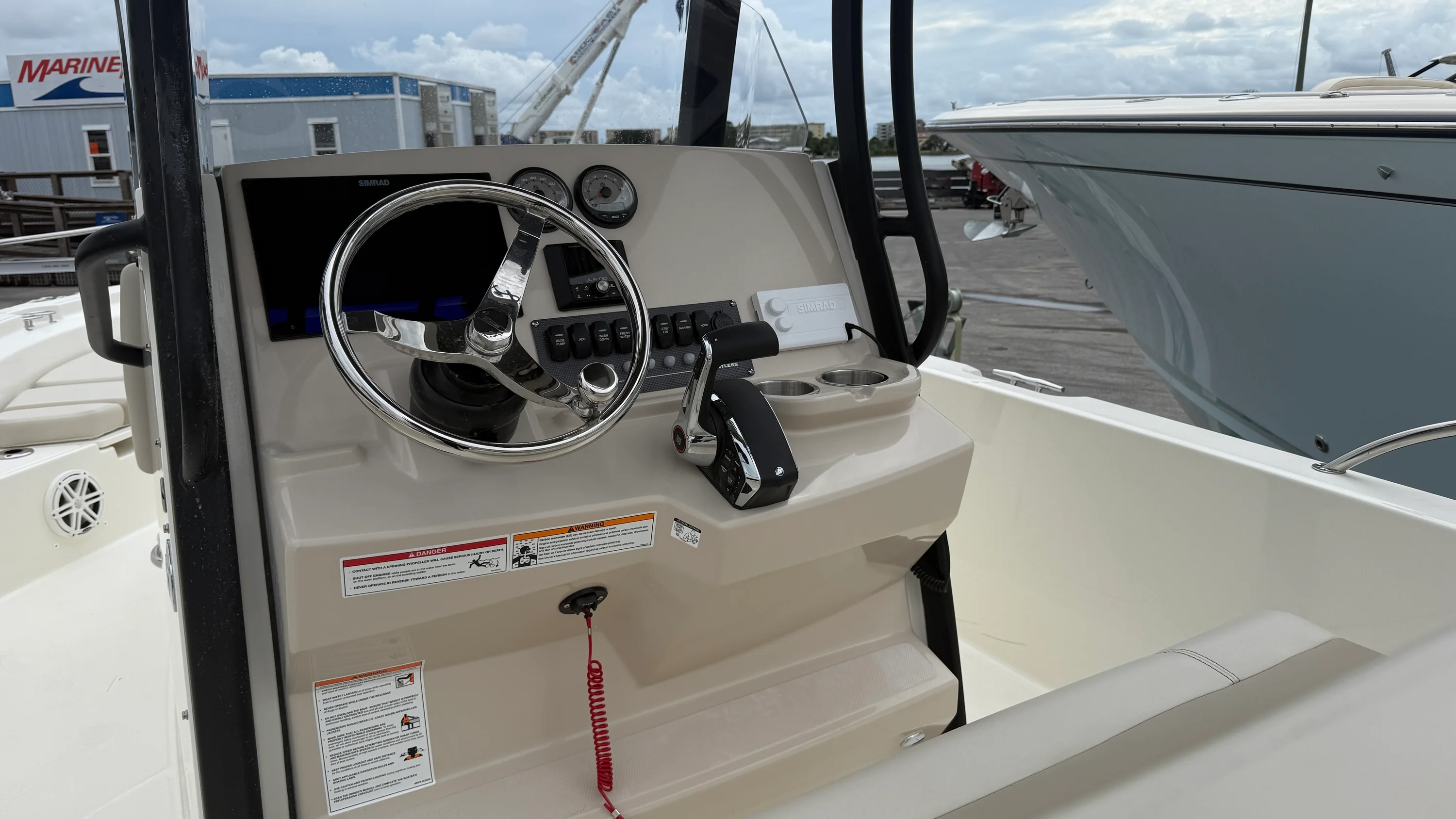 2026 Boston Whaler 250 Dauntless Image Thumbnail #31