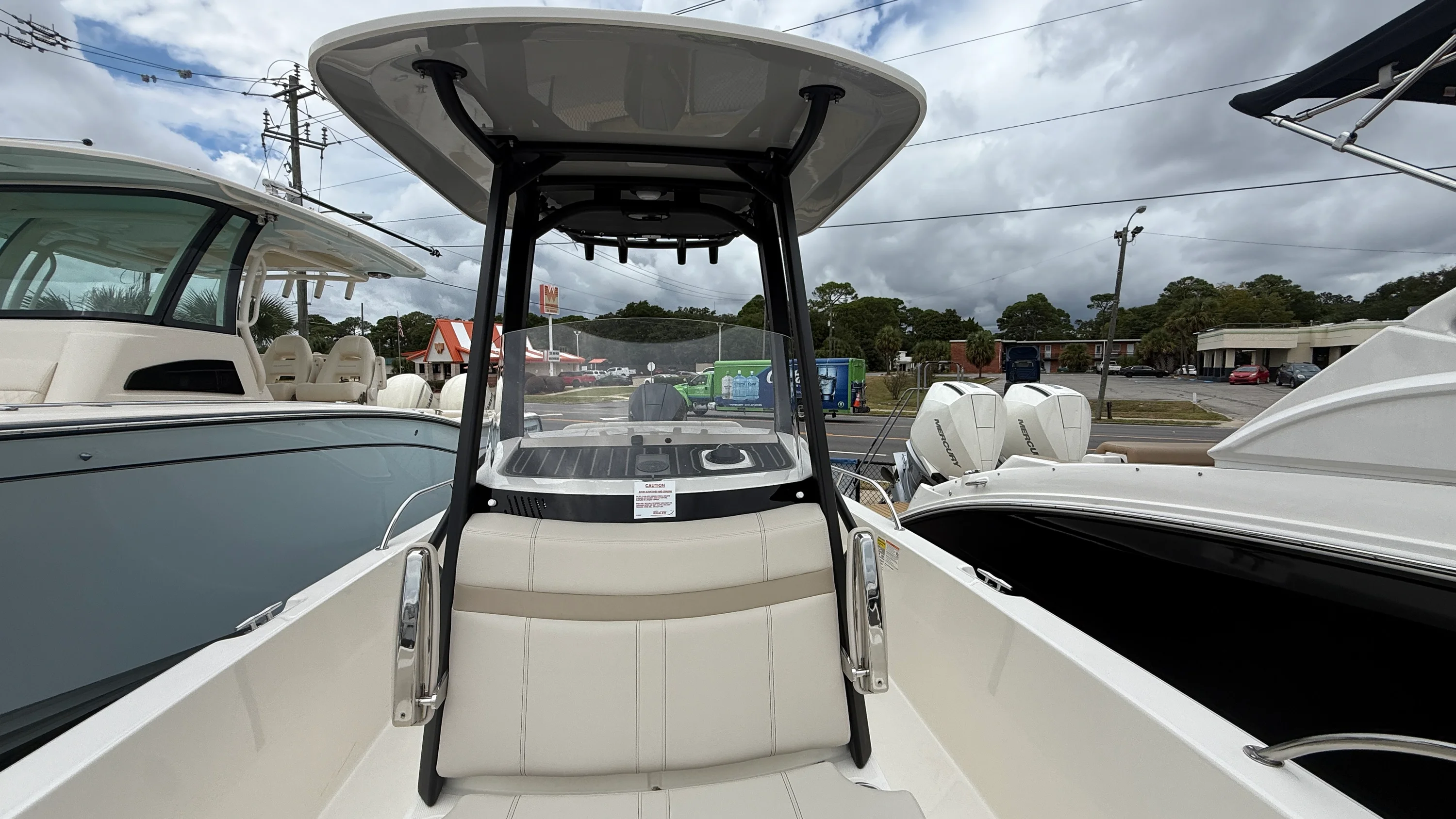 2026 Boston Whaler 250 Dauntless Image Thumbnail #38