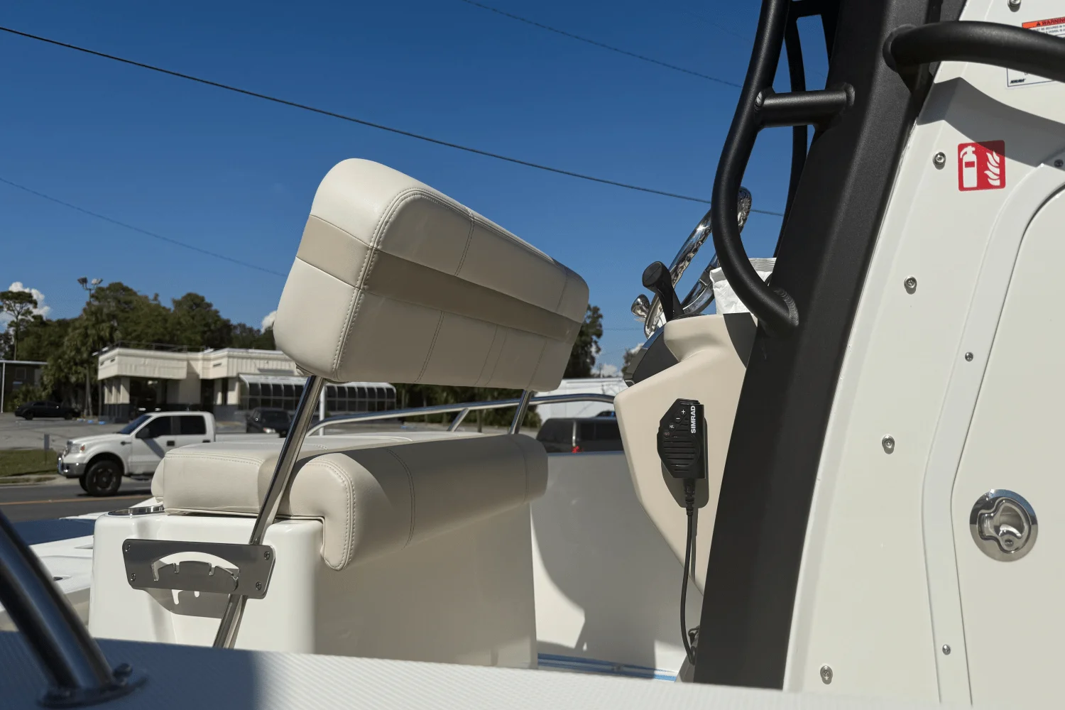 2026 Boston Whaler 250 Dauntless Image Thumbnail #8