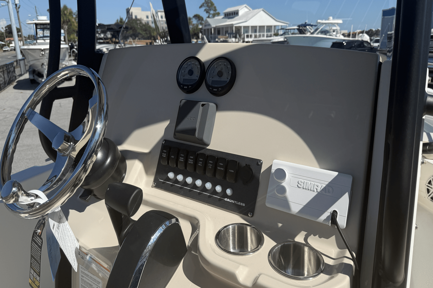 2026 Boston Whaler 250 Dauntless Image Thumbnail #21