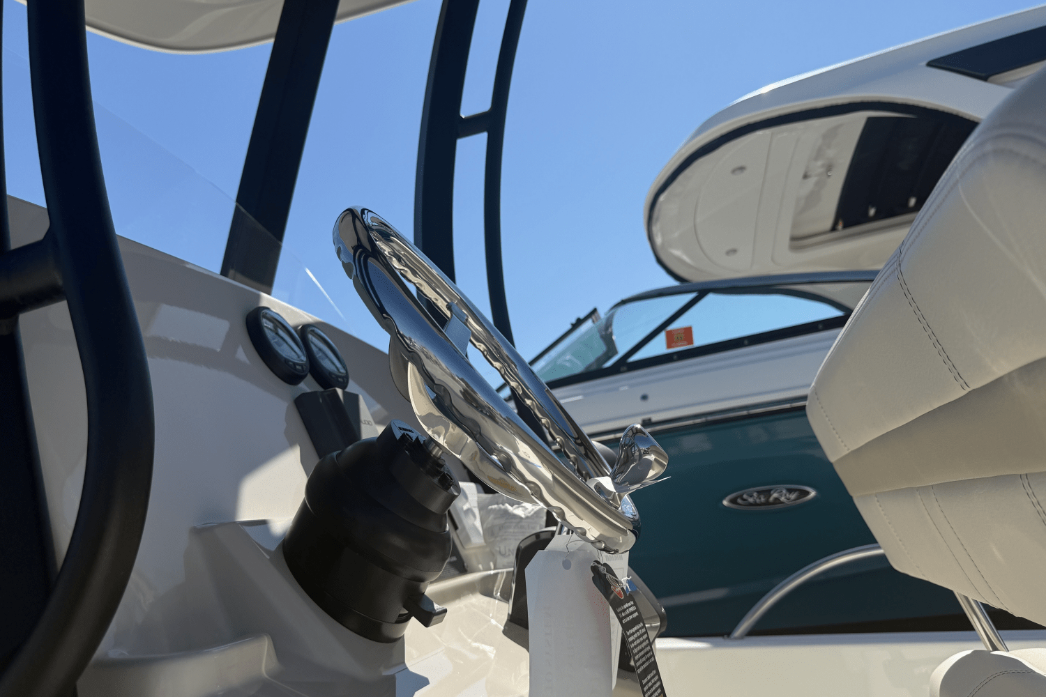 2026 Boston Whaler 250 Dauntless Image Thumbnail #18