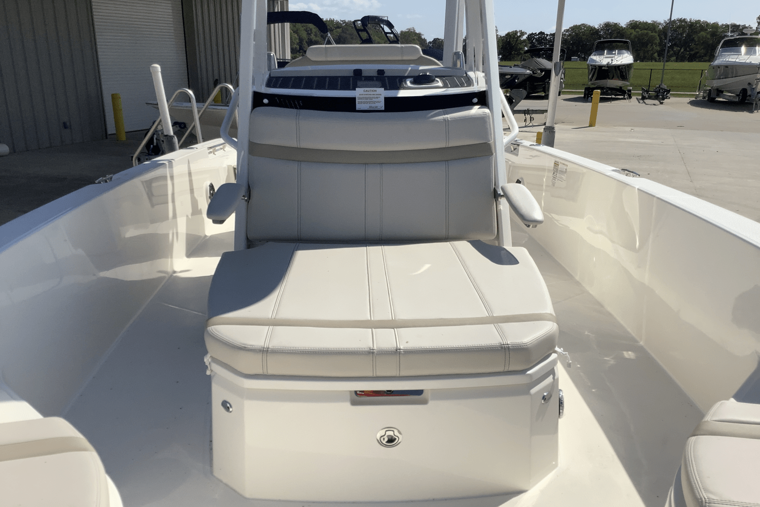 2026 Boston Whaler 250 Dauntless Image Thumbnail #24
