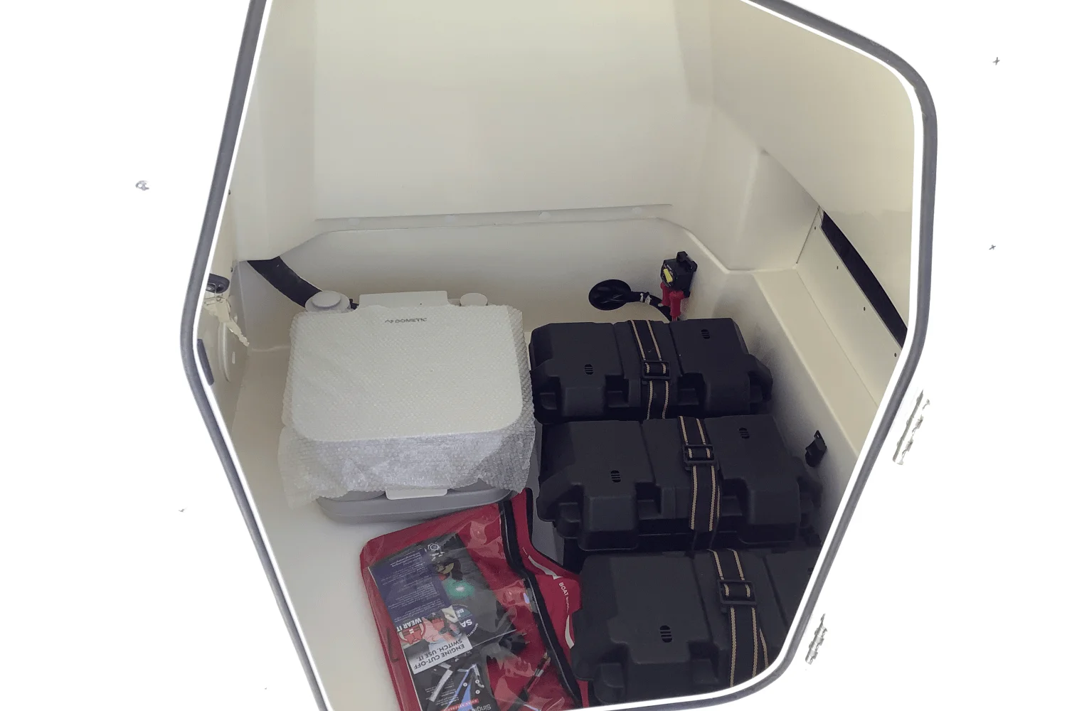 2026 Boston Whaler 250 Dauntless Image Thumbnail #21