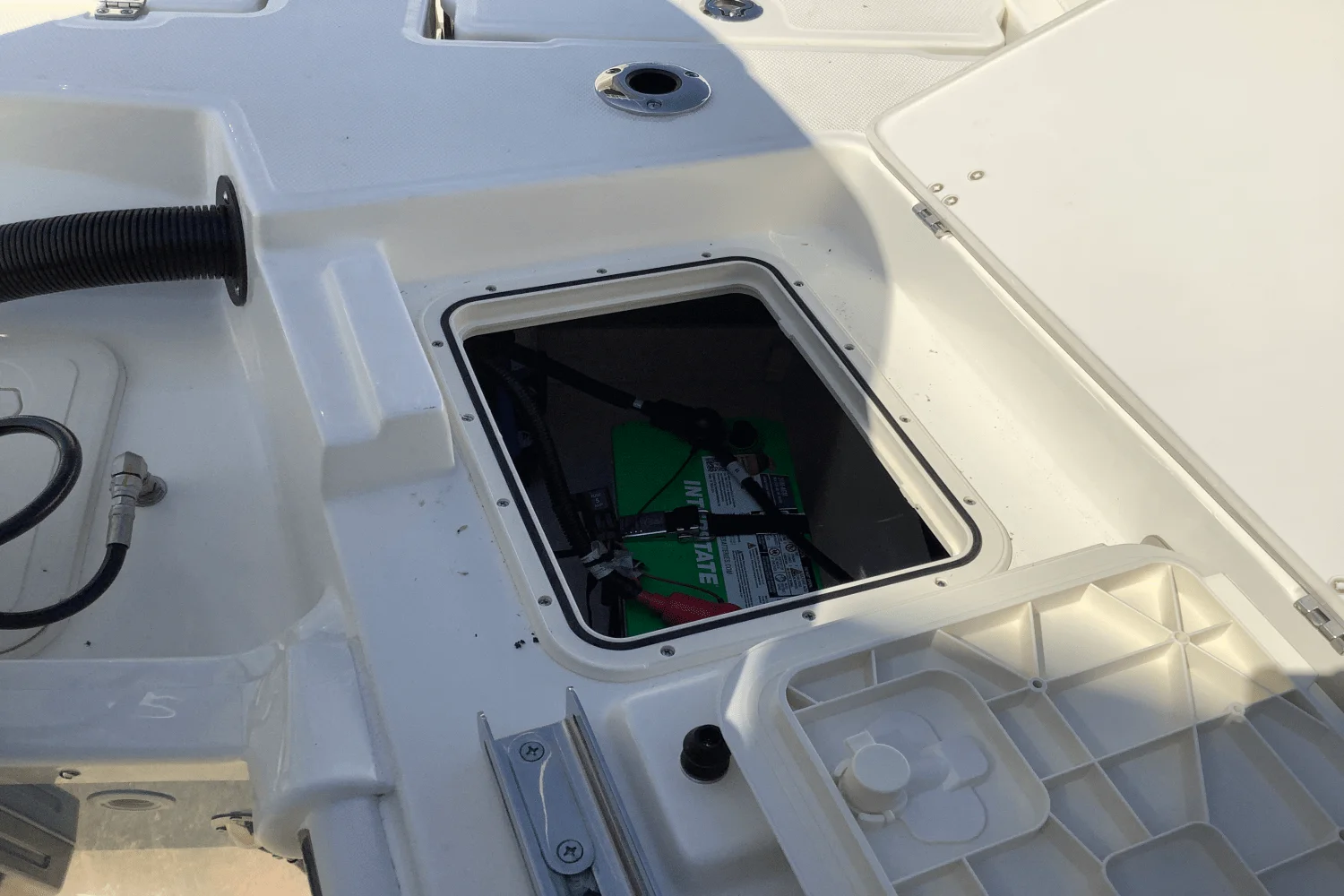 2026 Boston Whaler 250 Dauntless Image Thumbnail #9