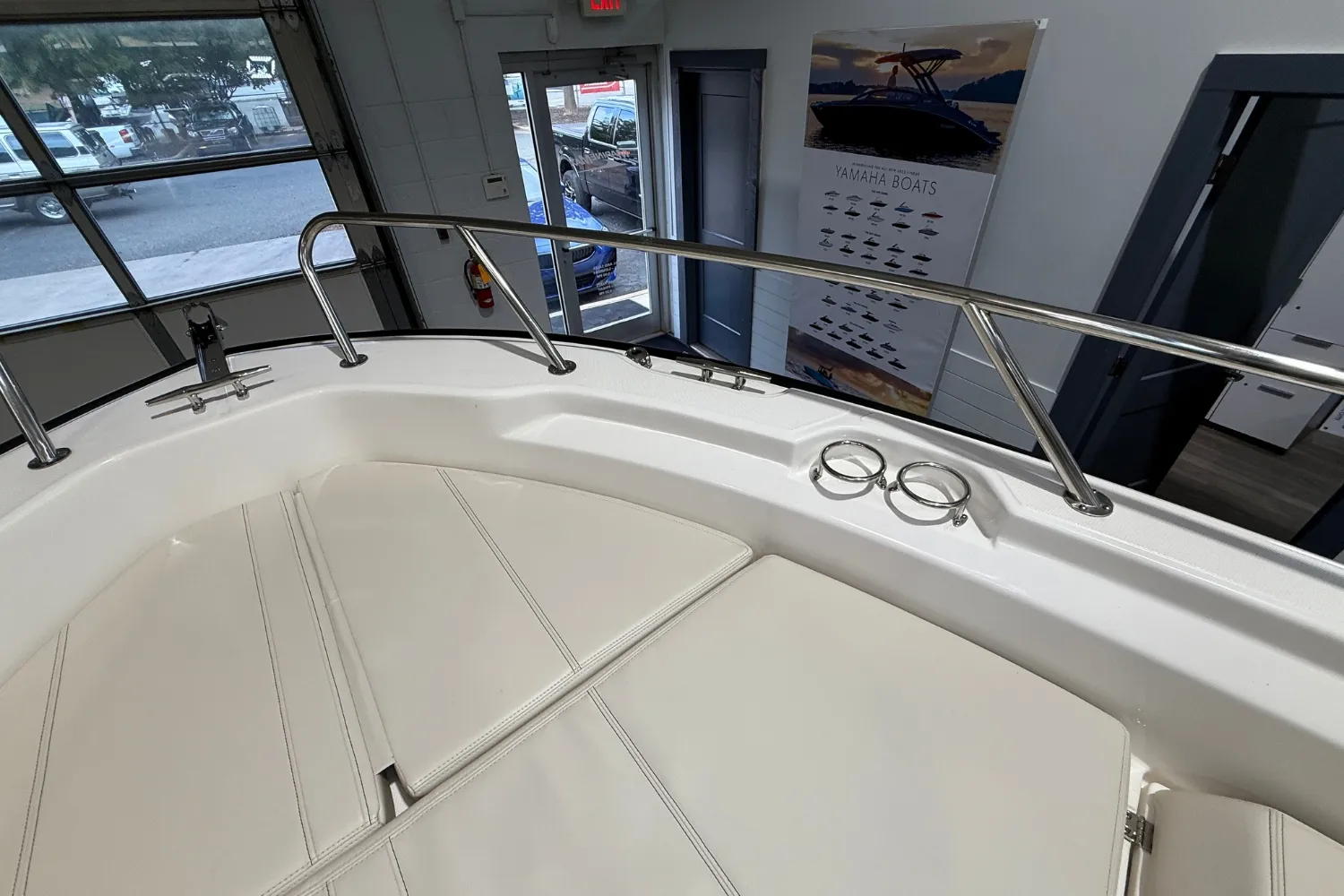 2026 Boston Whaler 250 Dauntless Image Thumbnail #23