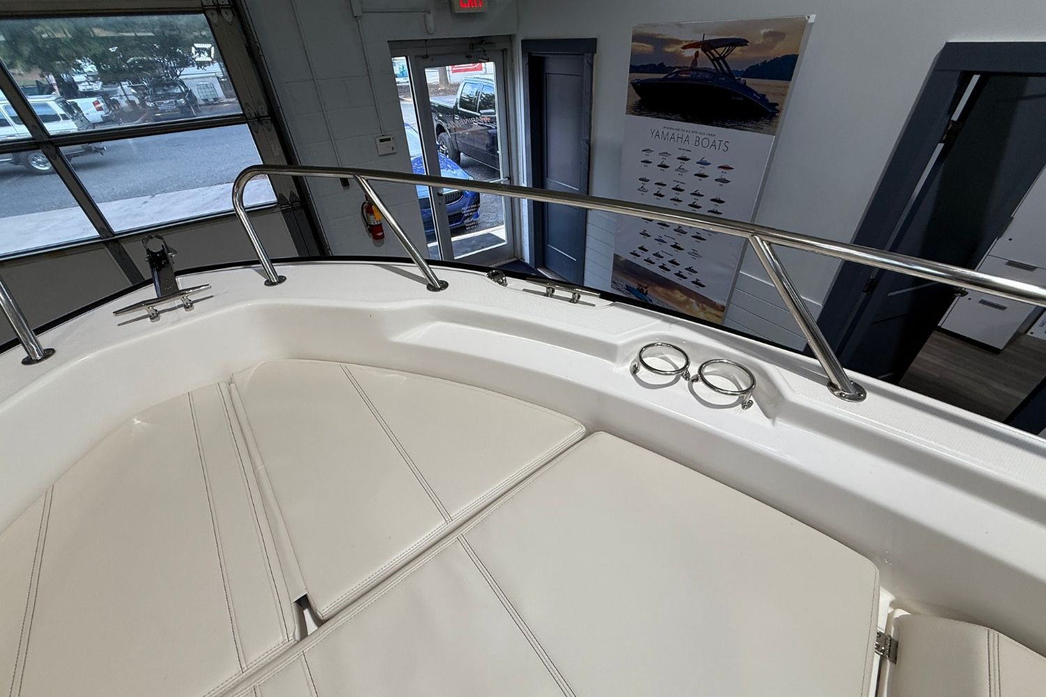 2026 Boston Whaler 250 Dauntless Image Thumbnail #23