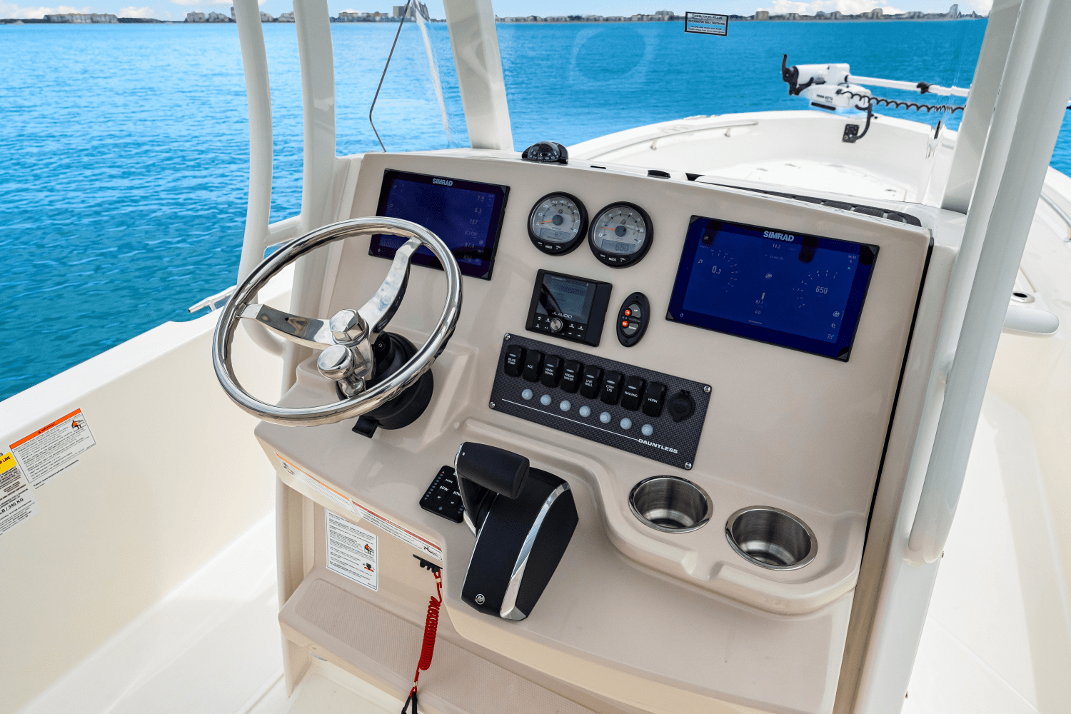 2026 Boston Whaler 250 Dauntless Image Thumbnail #39