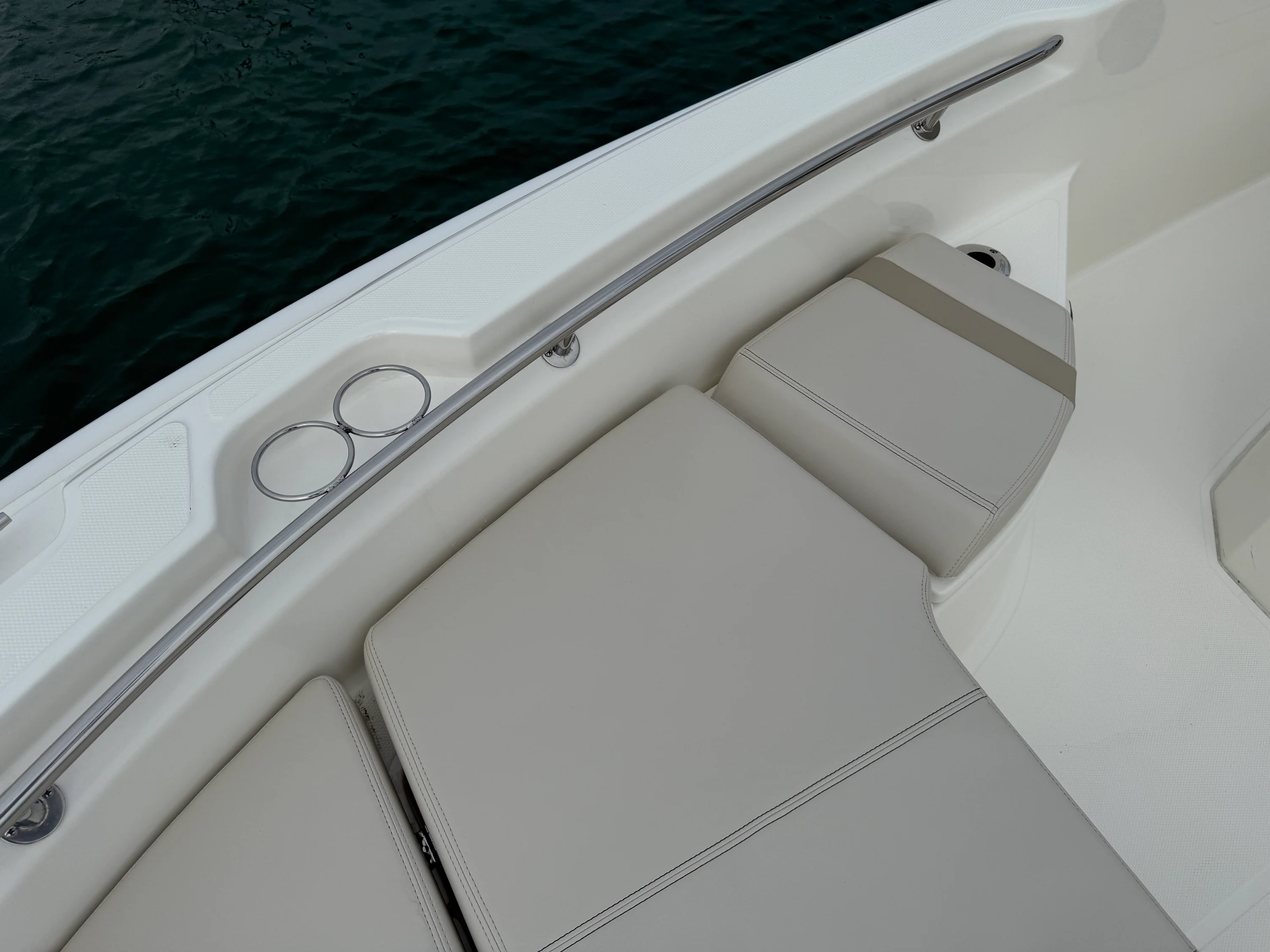 2026 Boston Whaler 250 Dauntless Image Thumbnail #11