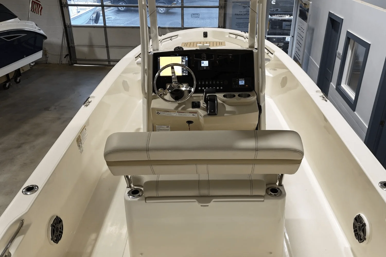 2026 Boston Whaler 250 Dauntless Image Thumbnail #9