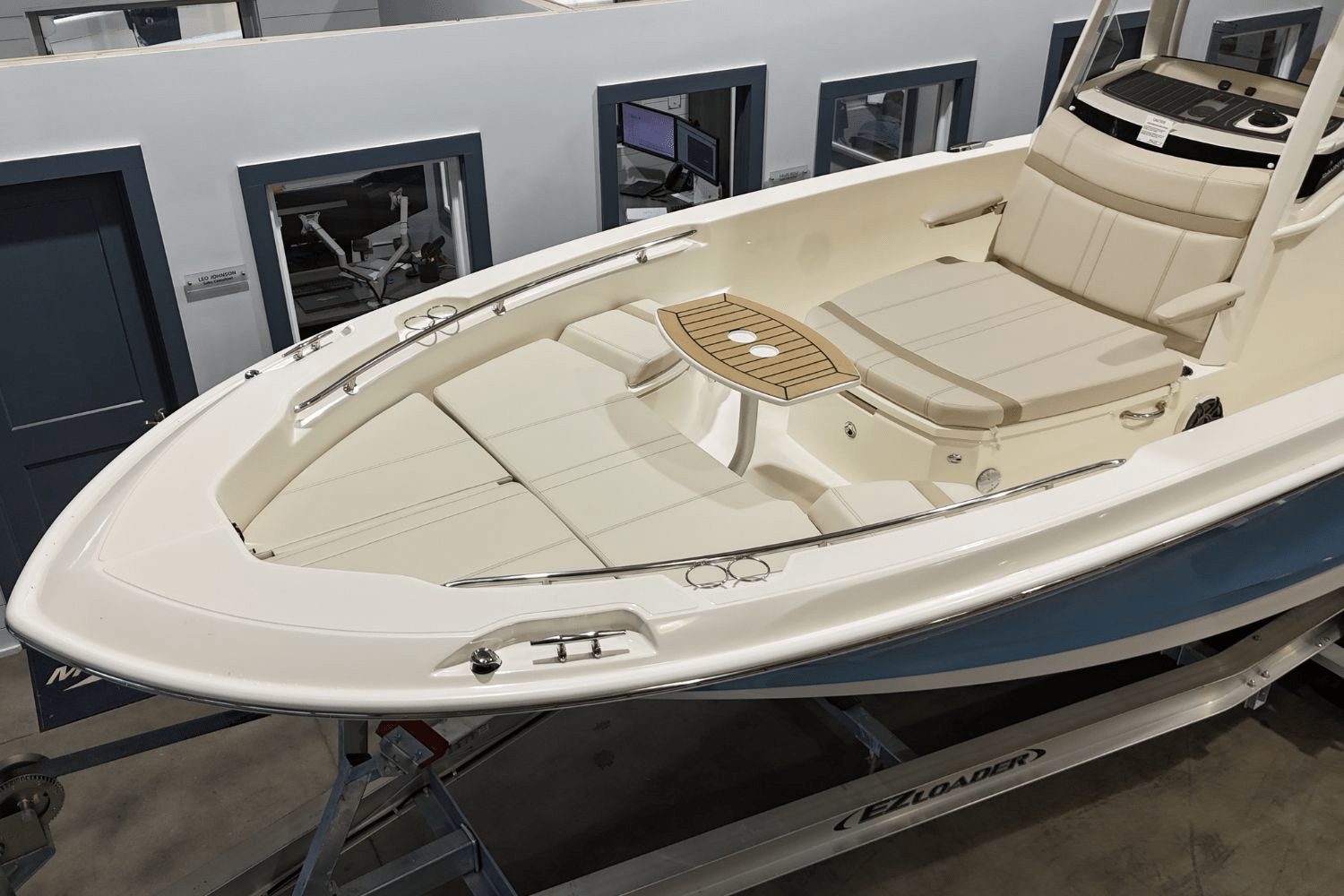 2026 Boston Whaler 250 Dauntless Image Thumbnail #15