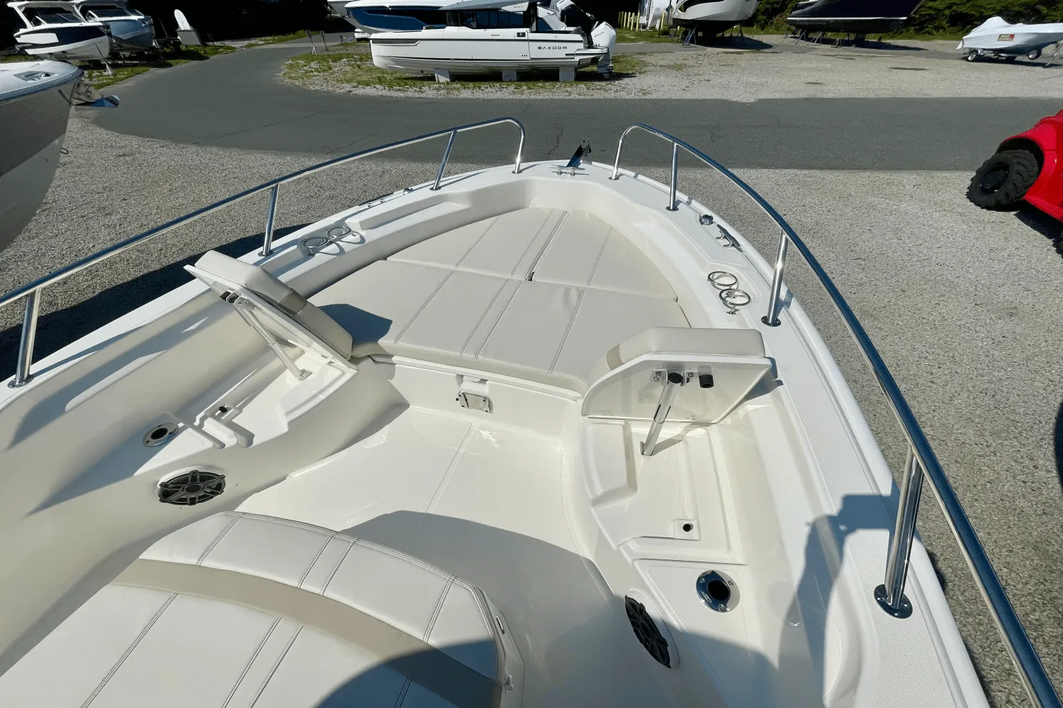 2026 Boston Whaler 250 Dauntless Image Thumbnail #20
