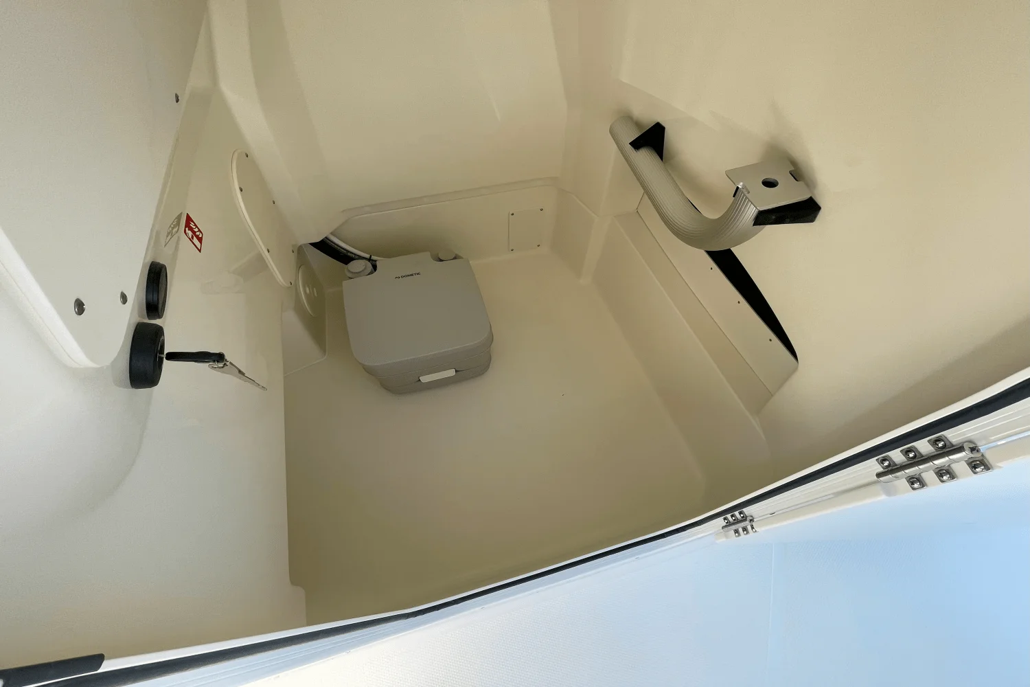 2026 Boston Whaler 250 Dauntless Image Thumbnail #16