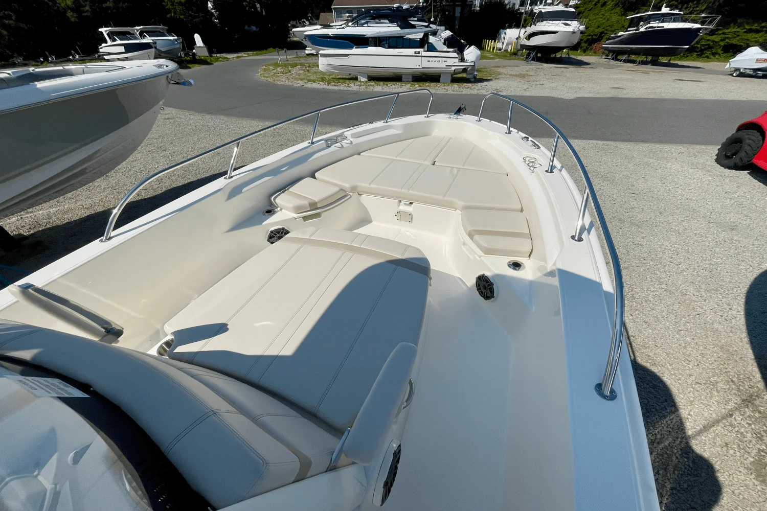 2026 Boston Whaler 250 Dauntless Image Thumbnail #17