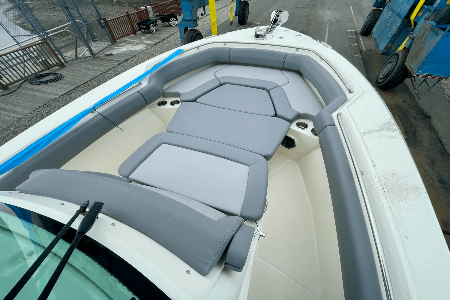 2025 Boston Whaler 250 Outrage Image Thumbnail #19