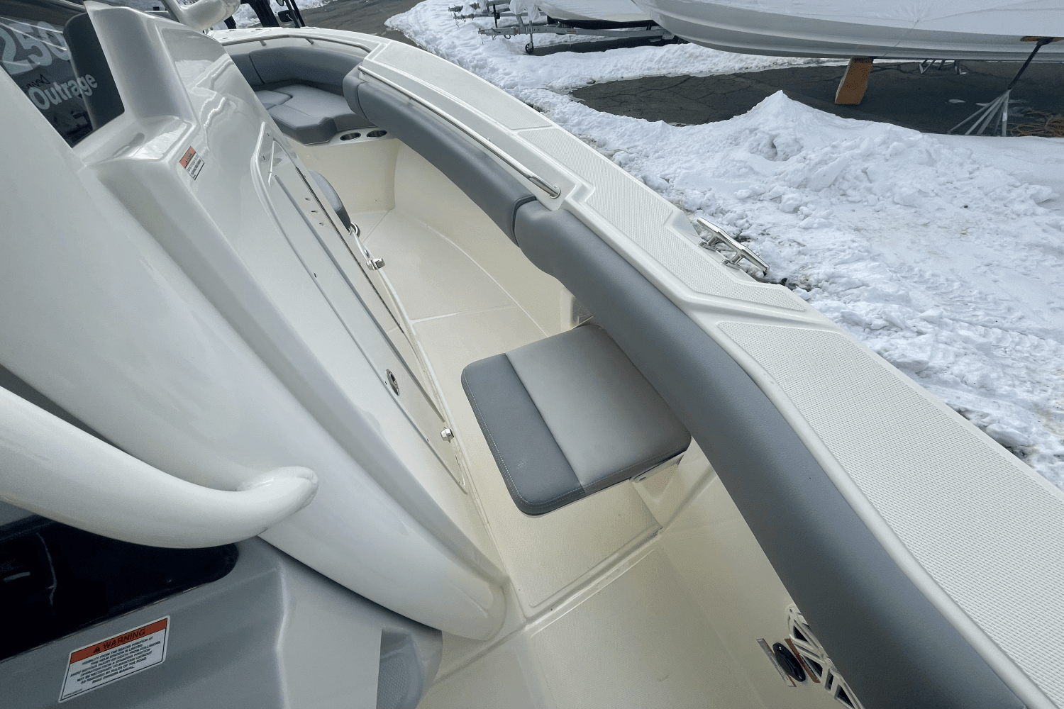 2025 Boston Whaler 250 Outrage Image Thumbnail #19