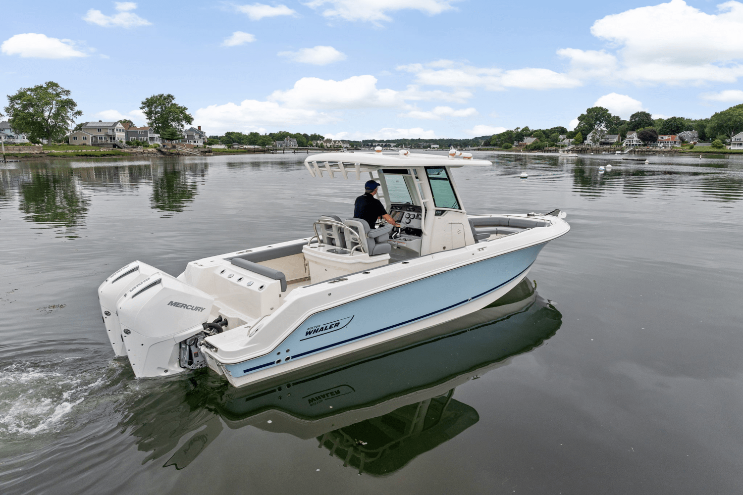 2025 Boston Whaler 250 Outrage Image Thumbnail #42
