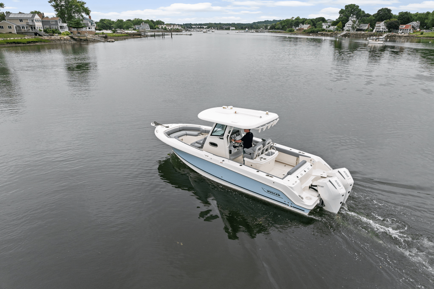 2025 Boston Whaler 250 Outrage Image Thumbnail #52