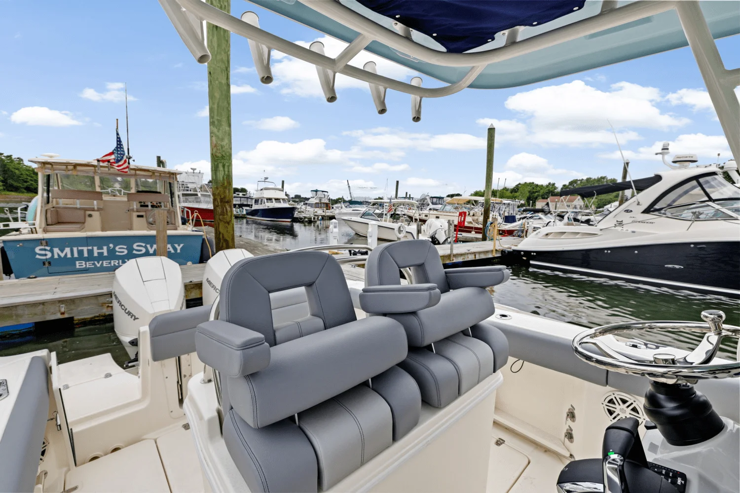 2025 Boston Whaler 250 Outrage Image Thumbnail #19