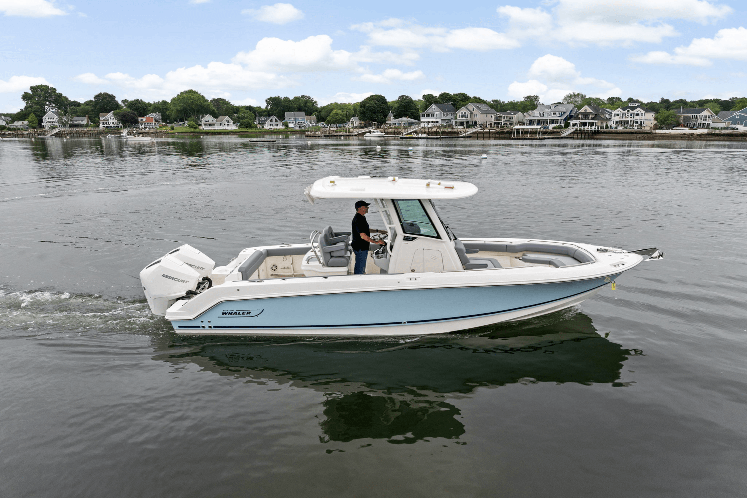 2025 Boston Whaler 250 Outrage Image Thumbnail #55