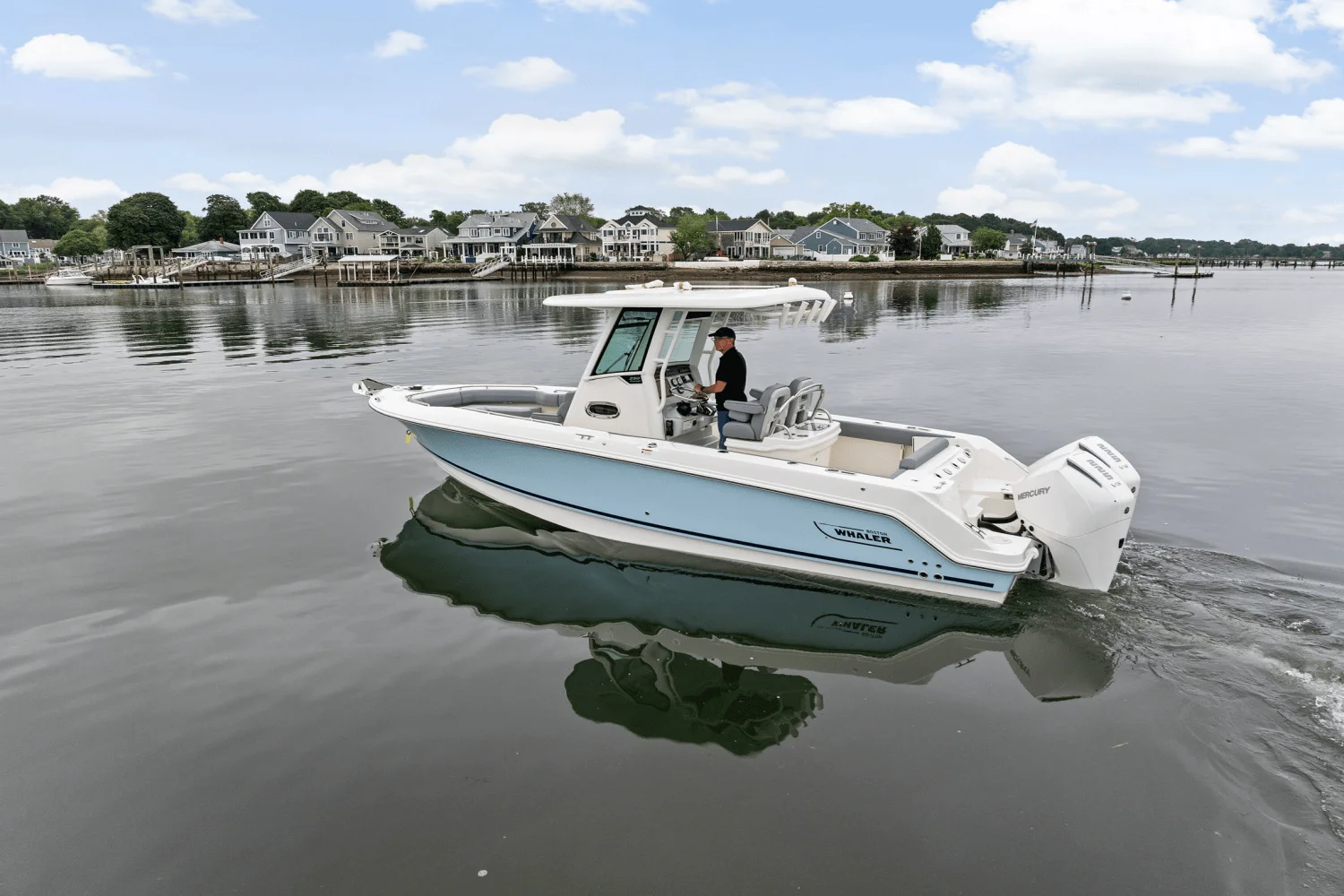 2025 Boston Whaler 250 Outrage Image Thumbnail #42