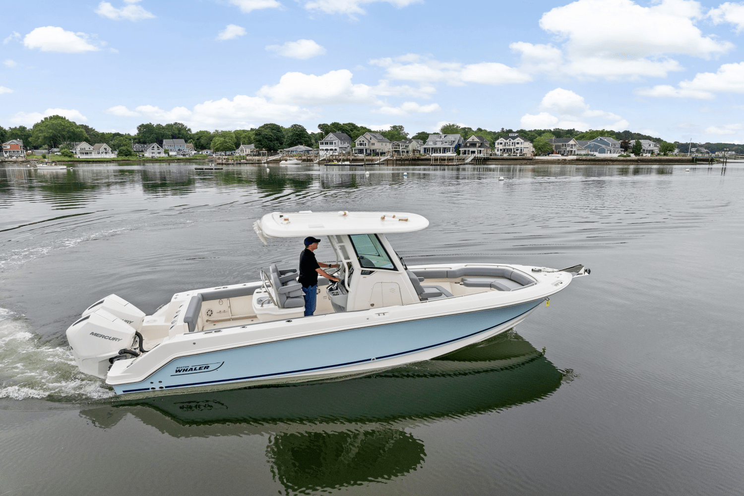 2025 Boston Whaler 250 Outrage Image Thumbnail #47
