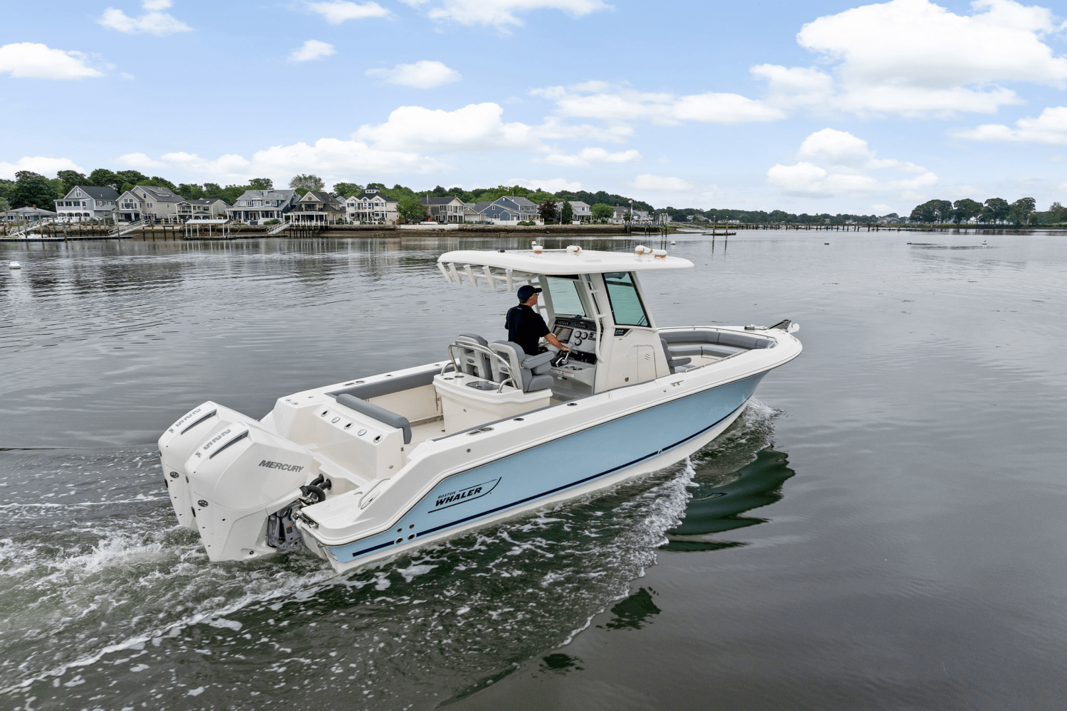 2025 Boston Whaler 250 Outrage Image Thumbnail #51