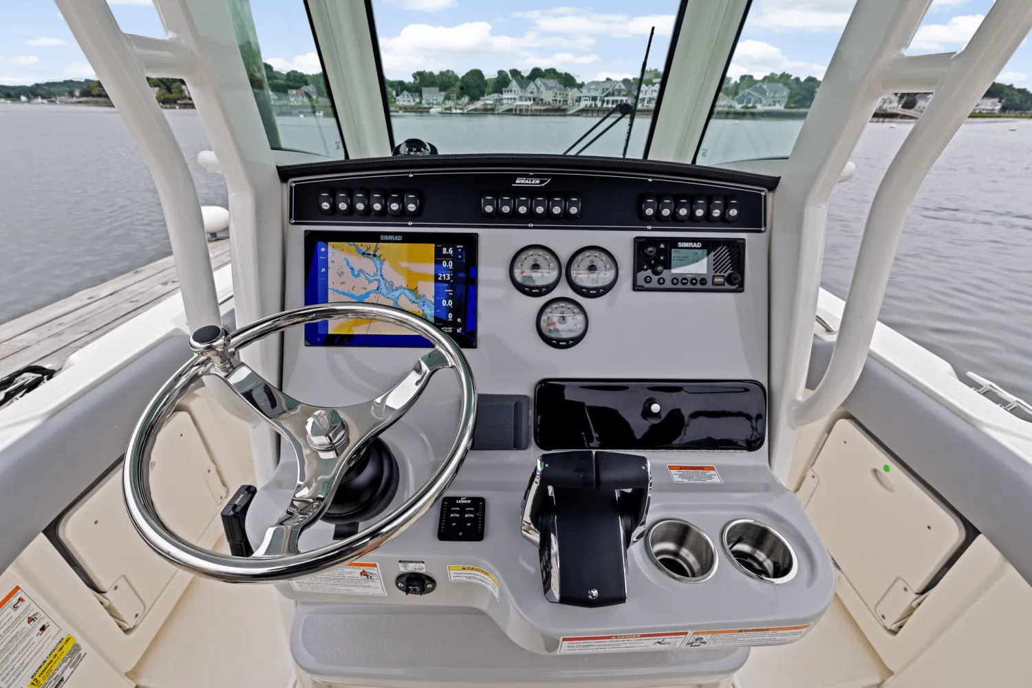 2025 Boston Whaler 250 Outrage Image Thumbnail #25