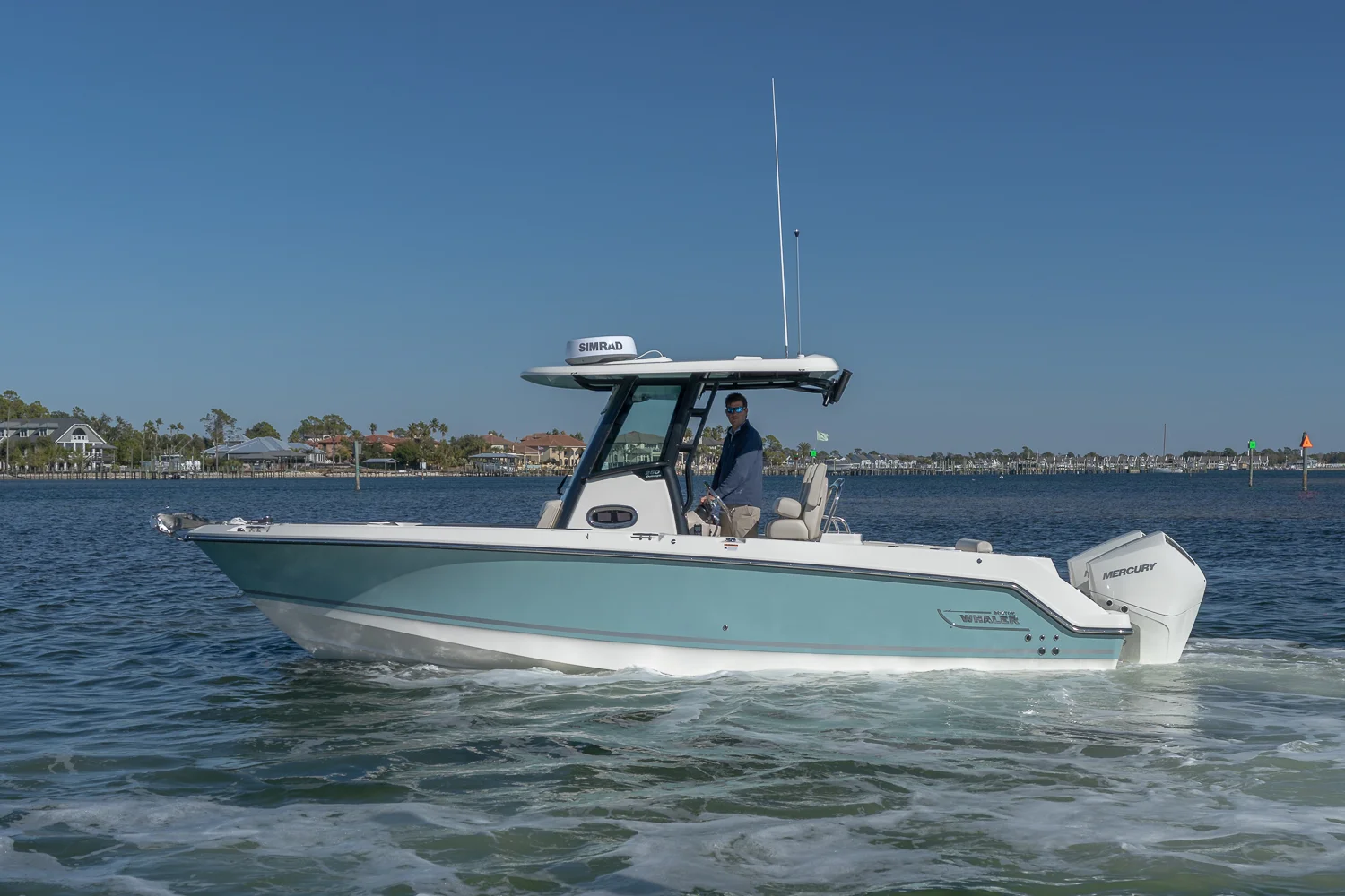 2025 Boston Whaler 250 Outrage Image Thumbnail #0
